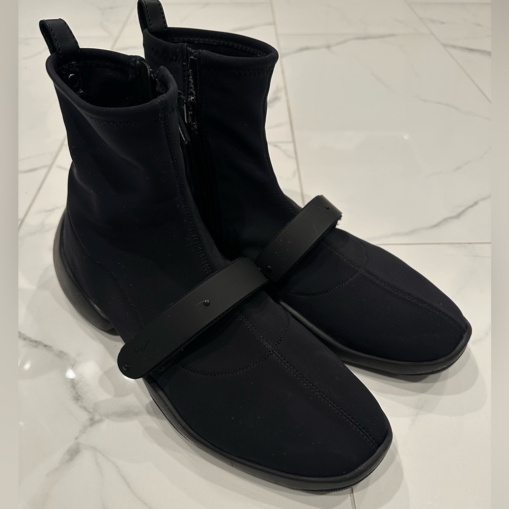 Giuseppe Zanotti Black Light Jump Carlito Sneakers